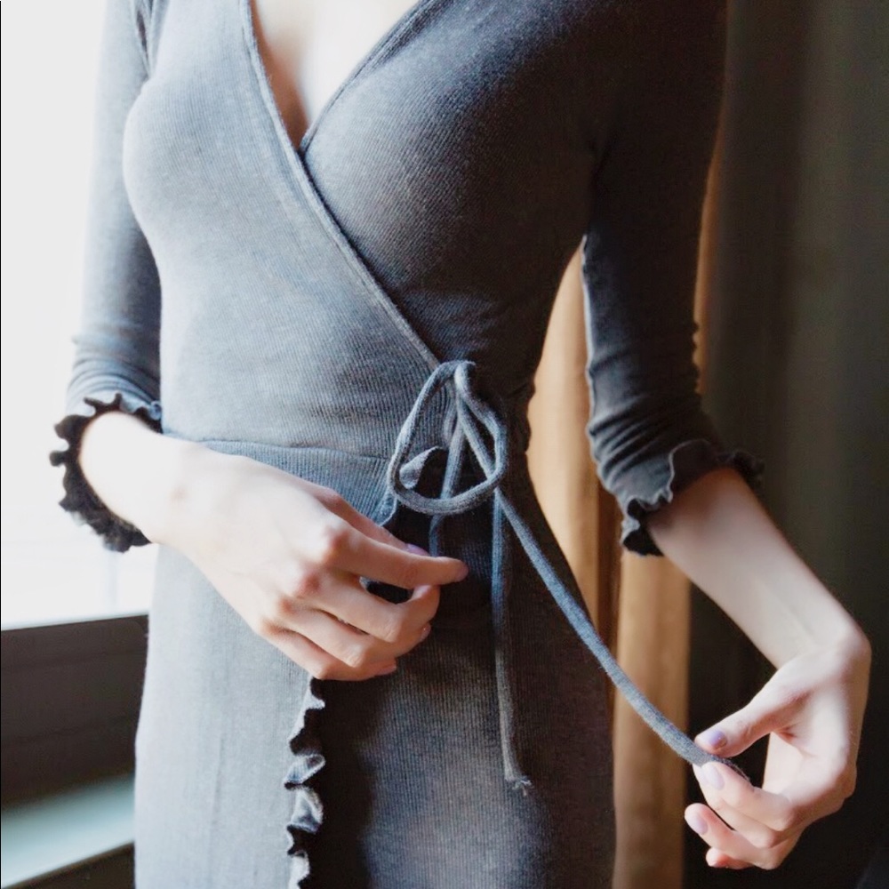 HOST PICK Wrap Dress - Picture 7 of 7